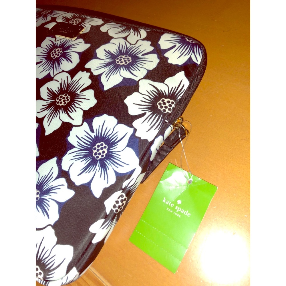 KATE SPADE ♠️Laptop sleeve - Cover - BRAND NEW WT